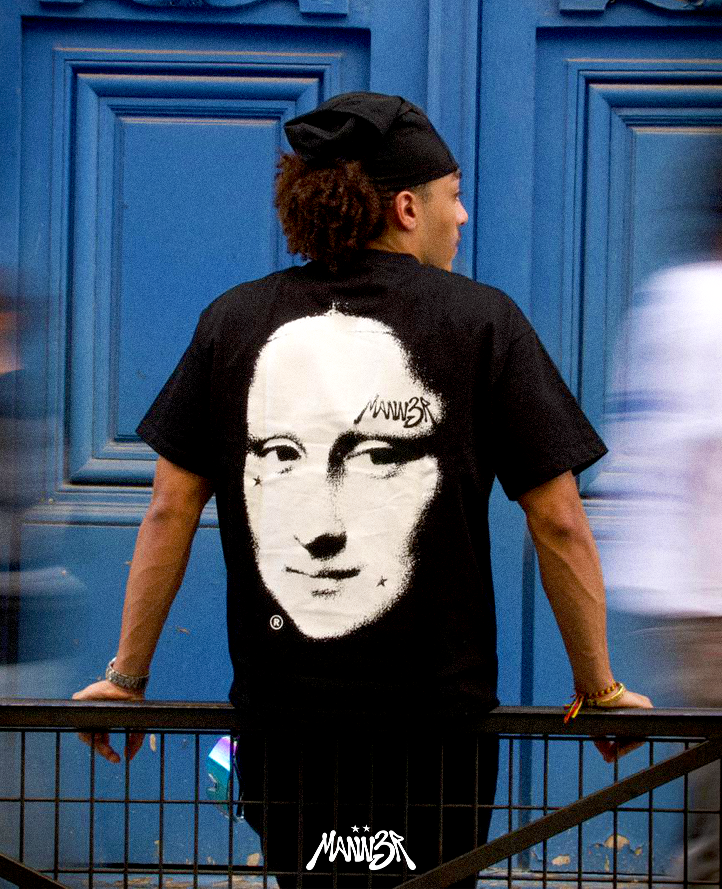 LA JOCONDE BLACK T-SHIRT